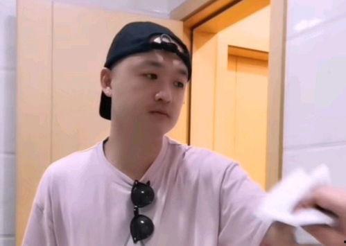 杨迪爆料艺人看粉丝视频,艺人如何通过观看粉丝视频互动 第1张 杨迪爆料艺人看粉丝视频,艺人如何通过观看粉丝视频互动 第1张